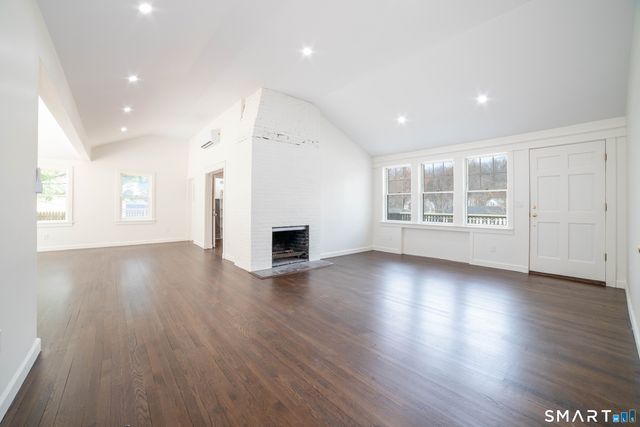 22 Bryden Terrace, Hamden, CT 06517