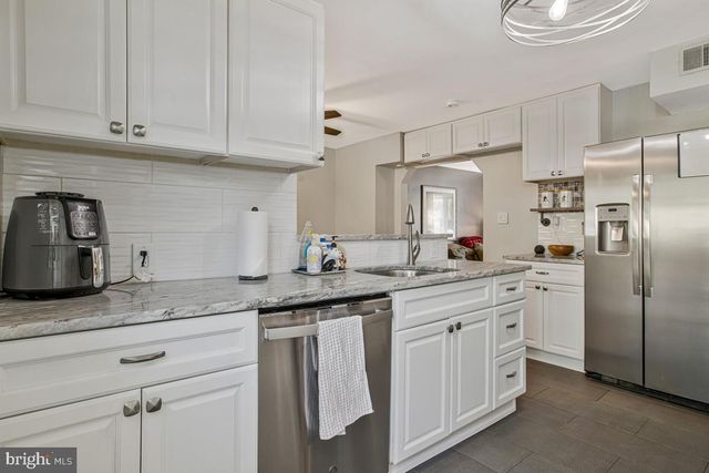 57 GARDEN RIDGE RD, Baltimore, MD 21228