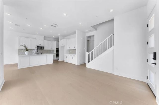 123 Bosal, Irvine, CA 92618