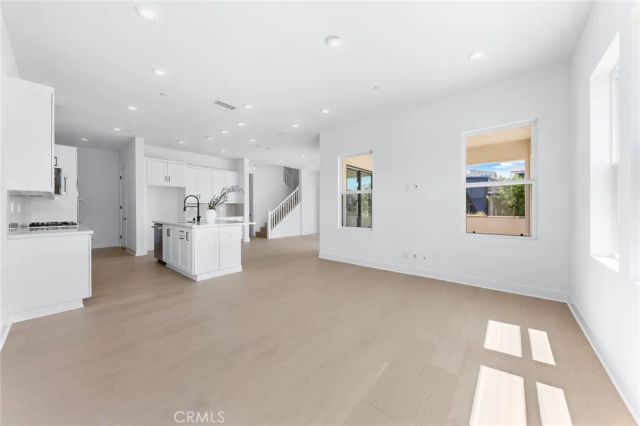 123 Bosal, Irvine, CA 92618