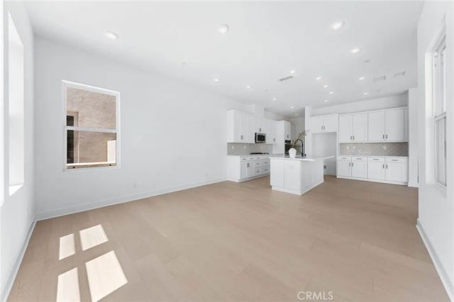 123 Bosal, Irvine, CA 92618