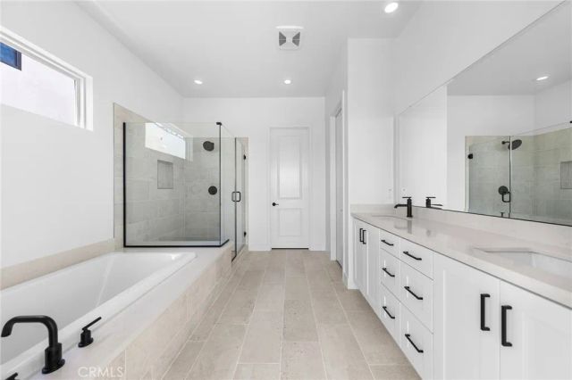 123 Bosal, Irvine, CA 92618