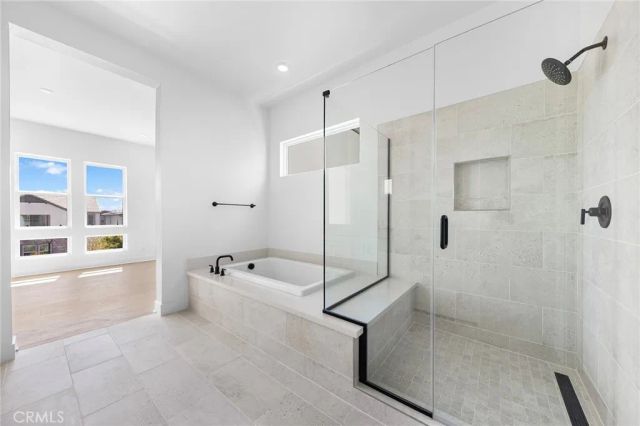 123 Bosal, Irvine, CA 92618