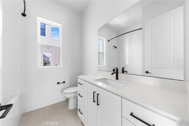 123 Bosal, Irvine, CA 92618