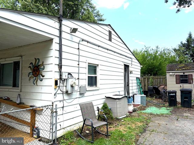 5 STREBOR RD, Baltimore, MD 21219