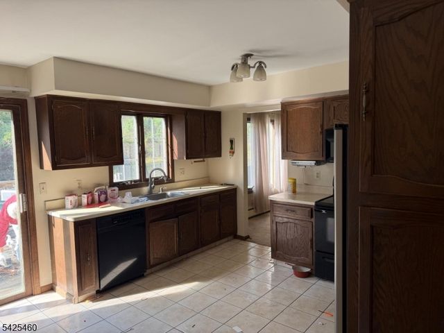 3 Matilda Ter, Montville Twp., NJ 07082