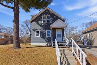 835 Bishop Avenue 2, Aurora, IL 60506