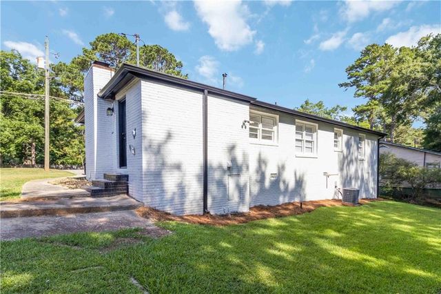 8151 Puckett St Street SW, Covington, GA 30014