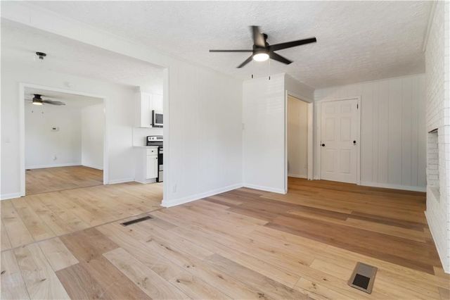 8151 Puckett St Street SW, Covington, GA 30014