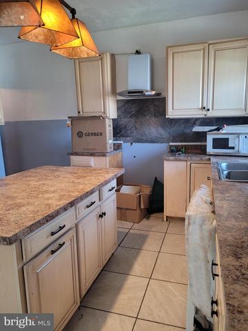 2012 NORTH ST, Harrisburg, PA 17103