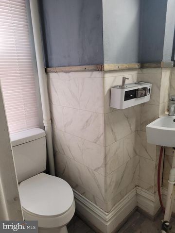 2012 NORTH ST, Harrisburg, PA 17103