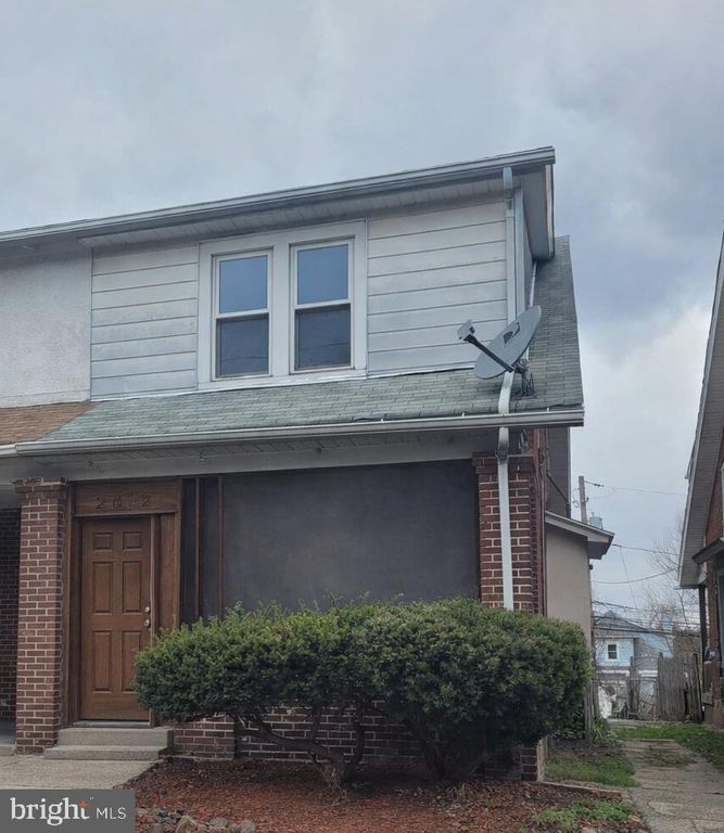 2012 NORTH ST, Harrisburg, PA 17103
