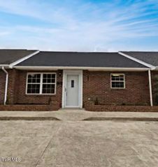 328 South Cedar Avenue, B, Elizabethton, TN 37643