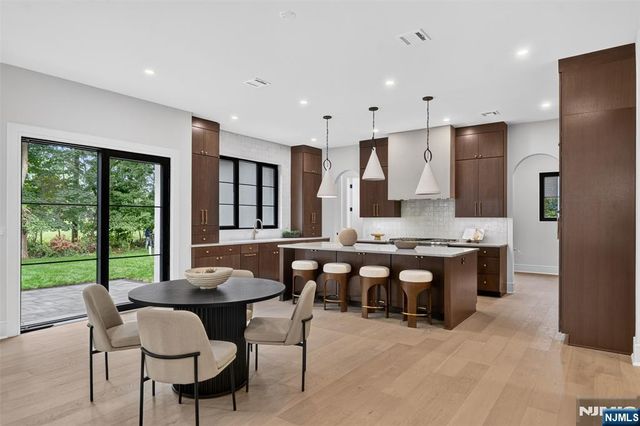 134 Morningside Road, Paramus, NJ 07652