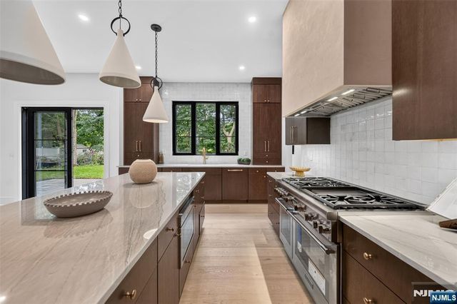134 Morningside Road, Paramus, NJ 07652