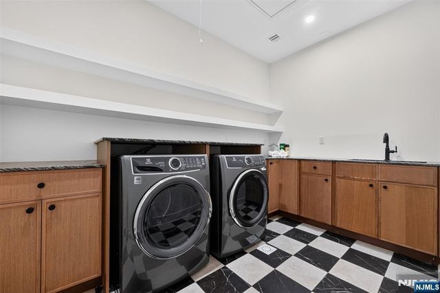 134 Morningside Road, Paramus, NJ 07652