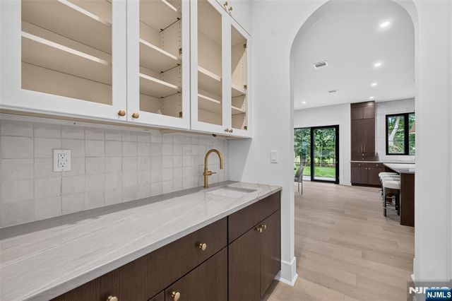 134 Morningside Road, Paramus, NJ 07652