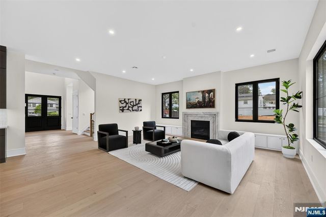 134 Morningside Road, Paramus, NJ 07652