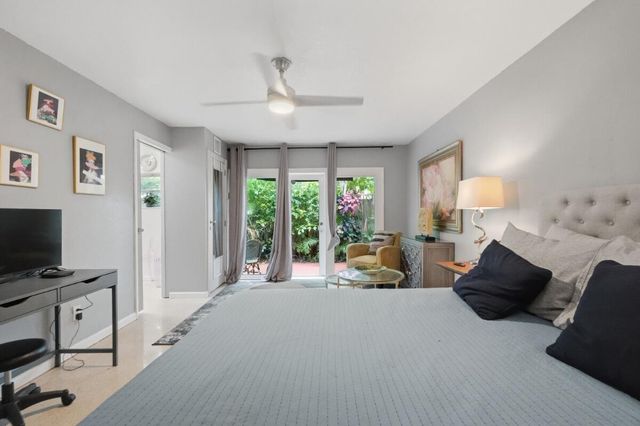 1230 N VICTORIA PARK Road B, Fort Lauderdale, FL 33304