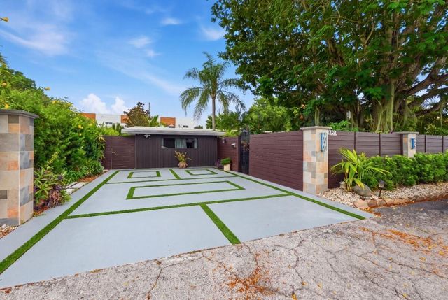 1230 N VICTORIA PARK Road B, Fort Lauderdale, FL 33304