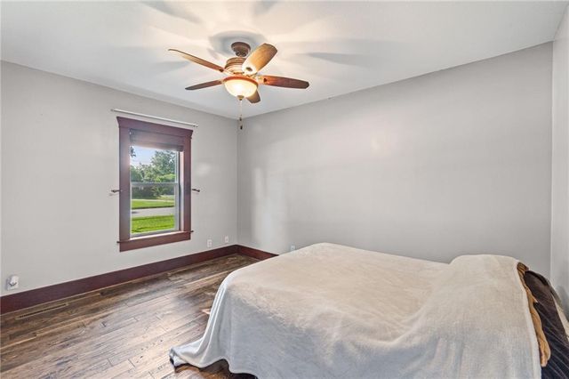 515 S 8th Street, Clinton, MO 64735