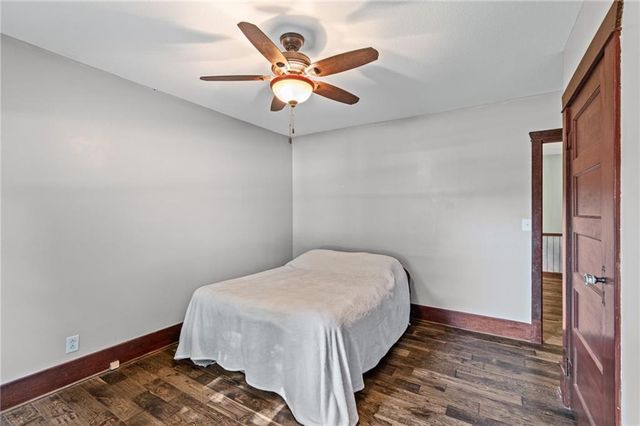 515 S 8th Street, Clinton, MO 64735