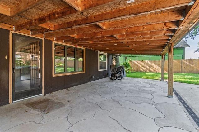 515 S 8th Street, Clinton, MO 64735