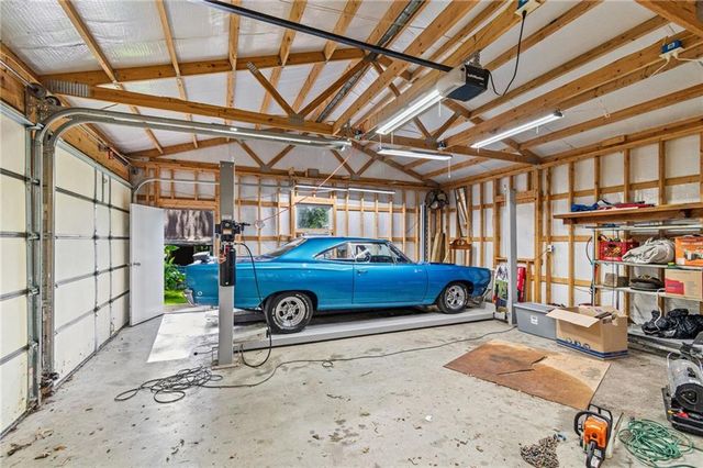 515 S 8th Street, Clinton, MO 64735