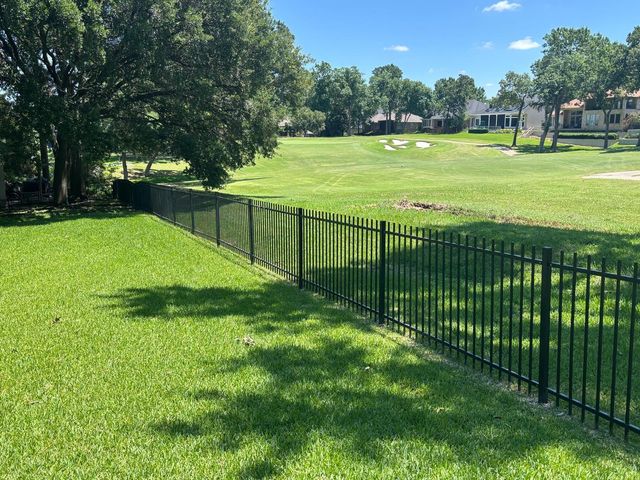132 Winthrop Harbor Rd, Montgomery, TX 77356
