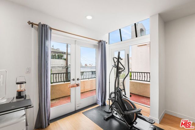 6415 Pacific Avenue C, Playa Del Rey (los Angeles), CA 90293