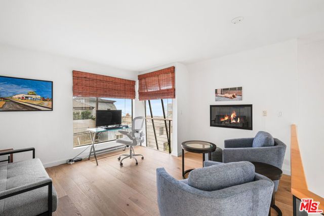 6415 Pacific Avenue C, Playa Del Rey (los Angeles), CA 90293