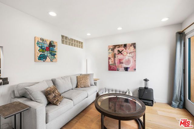 6415 Pacific Avenue C, Playa Del Rey (los Angeles), CA 90293