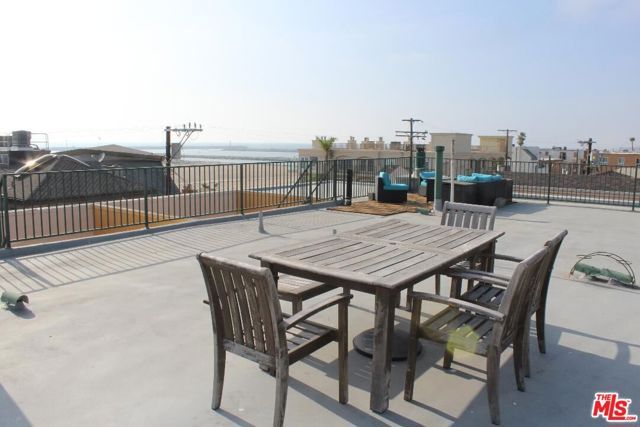 6415 Pacific Avenue C, Playa Del Rey (los Angeles), CA 90293