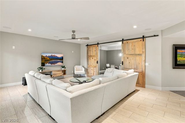 2060 Palm Canyon Court, Las Vegas, NV 89117