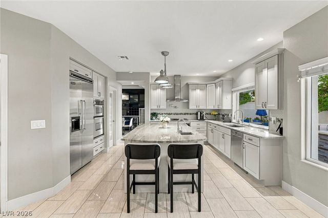 2060 Palm Canyon Court, Las Vegas, NV 89117