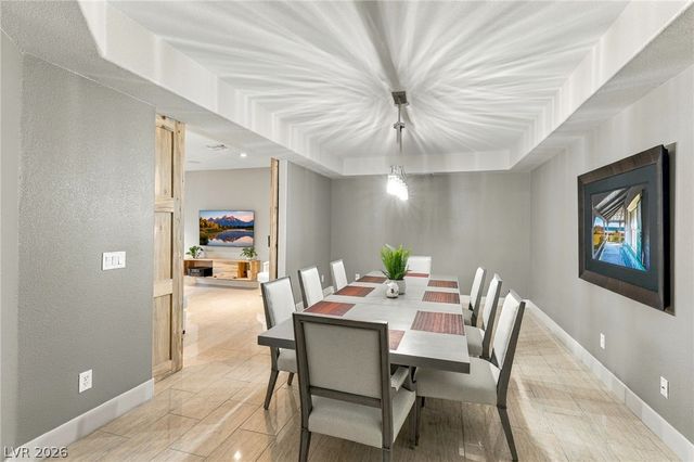 2060 Palm Canyon Court, Las Vegas, NV 89117