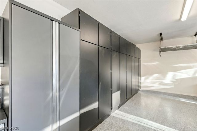 2060 Palm Canyon Court, Las Vegas, NV 89117