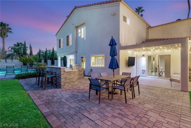 2060 Palm Canyon Court, Las Vegas, NV 89117