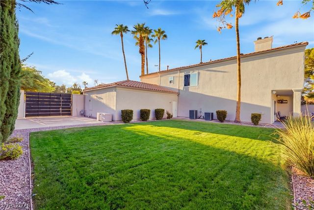 2060 Palm Canyon Court, Las Vegas, NV 89117