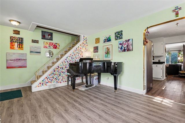 748 Eaton Road, Irondequoit, NY 14617