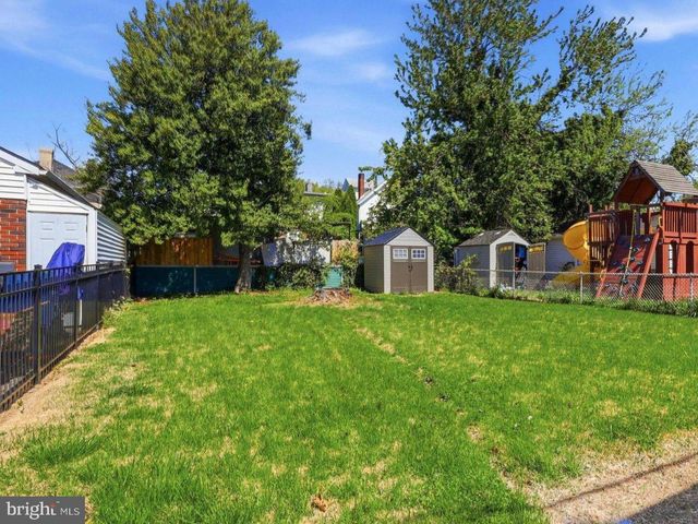 17 E BERKLEY AVE, Clifton Heights, PA 19018