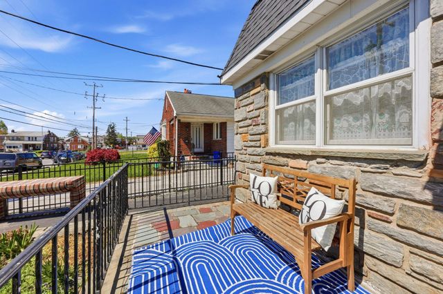 17 E BERKLEY AVE, Clifton Heights, PA 19018