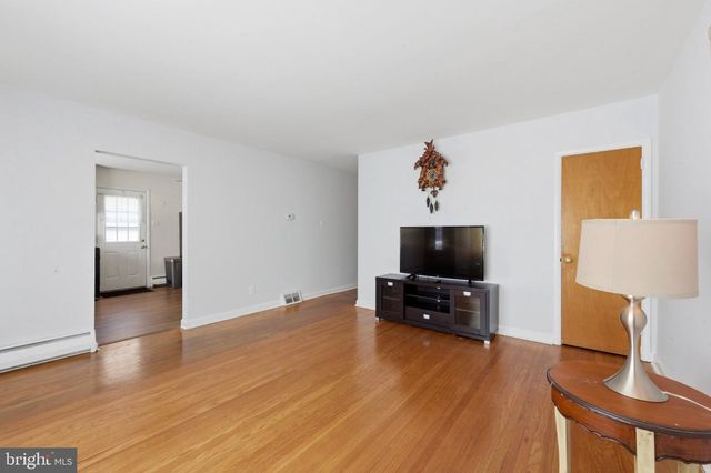 17 E BERKLEY AVE, Clifton Heights, PA 19018