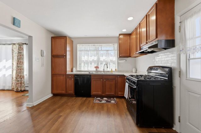 17 E BERKLEY AVE, Clifton Heights, PA 19018