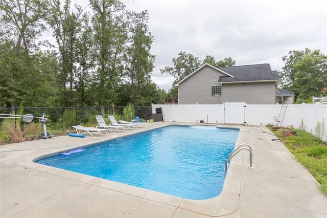 112 Brookside Circle, Honea Path, SC 29654