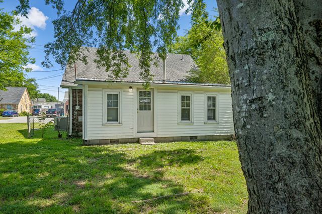 226 Cumberland Dr, Lebanon, TN 37087