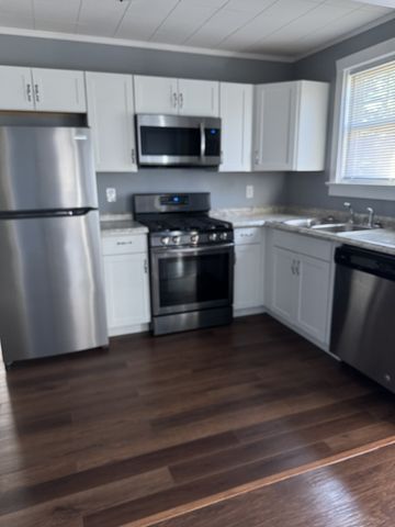 226 Cumberland Dr, Lebanon, TN 37087