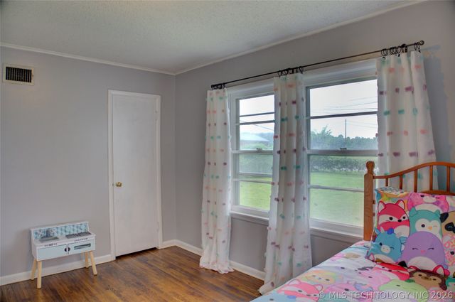 8947 E Oklahoma Place, Tulsa, OK 74115