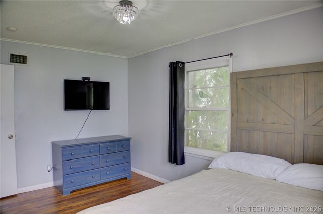 8947 E Oklahoma Place, Tulsa, OK 74115