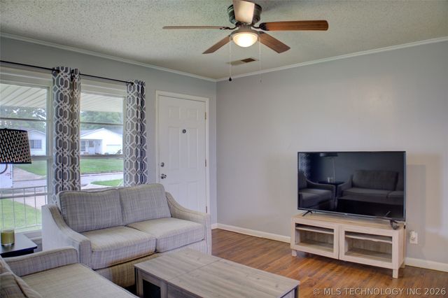 8947 E Oklahoma Place, Tulsa, OK 74115